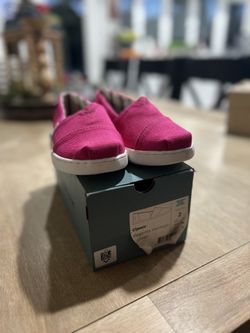 New Pink Toms- Size 2Y