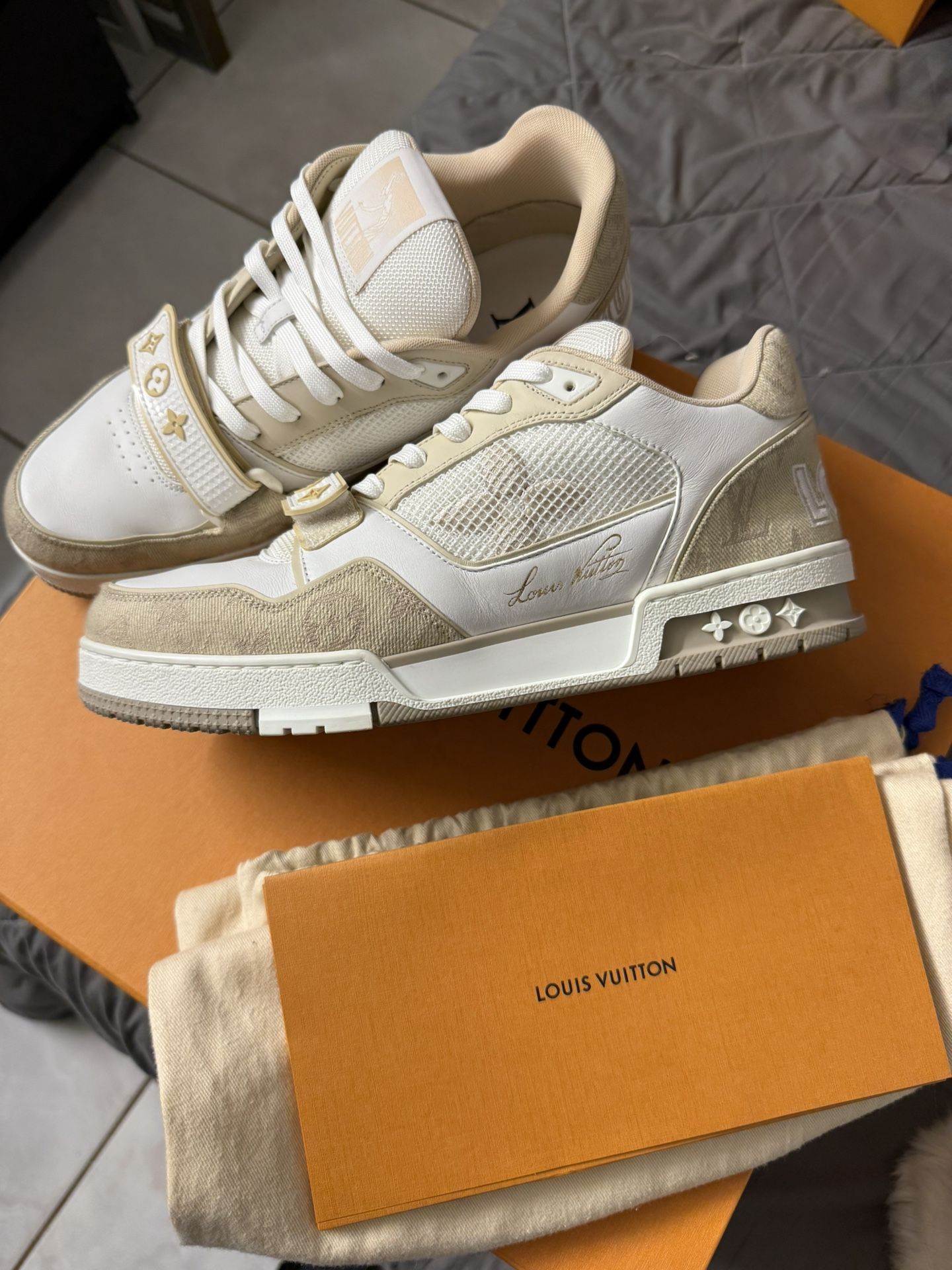 Louis Vuitton Trainer Velcro “Beige”