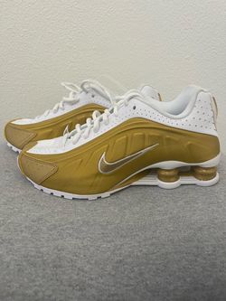 Nike Shox R4 Metallic Gold White 6Y NEW CW2626-700