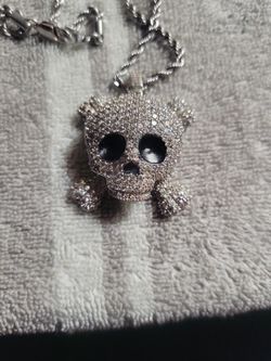 Skull And Crossbones Necklace 