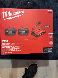 Milwaukee Forged (2) 12.0 kit