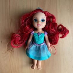 Disney’s Little Mermaid Ariel Doll Poseable Brushable Hair 