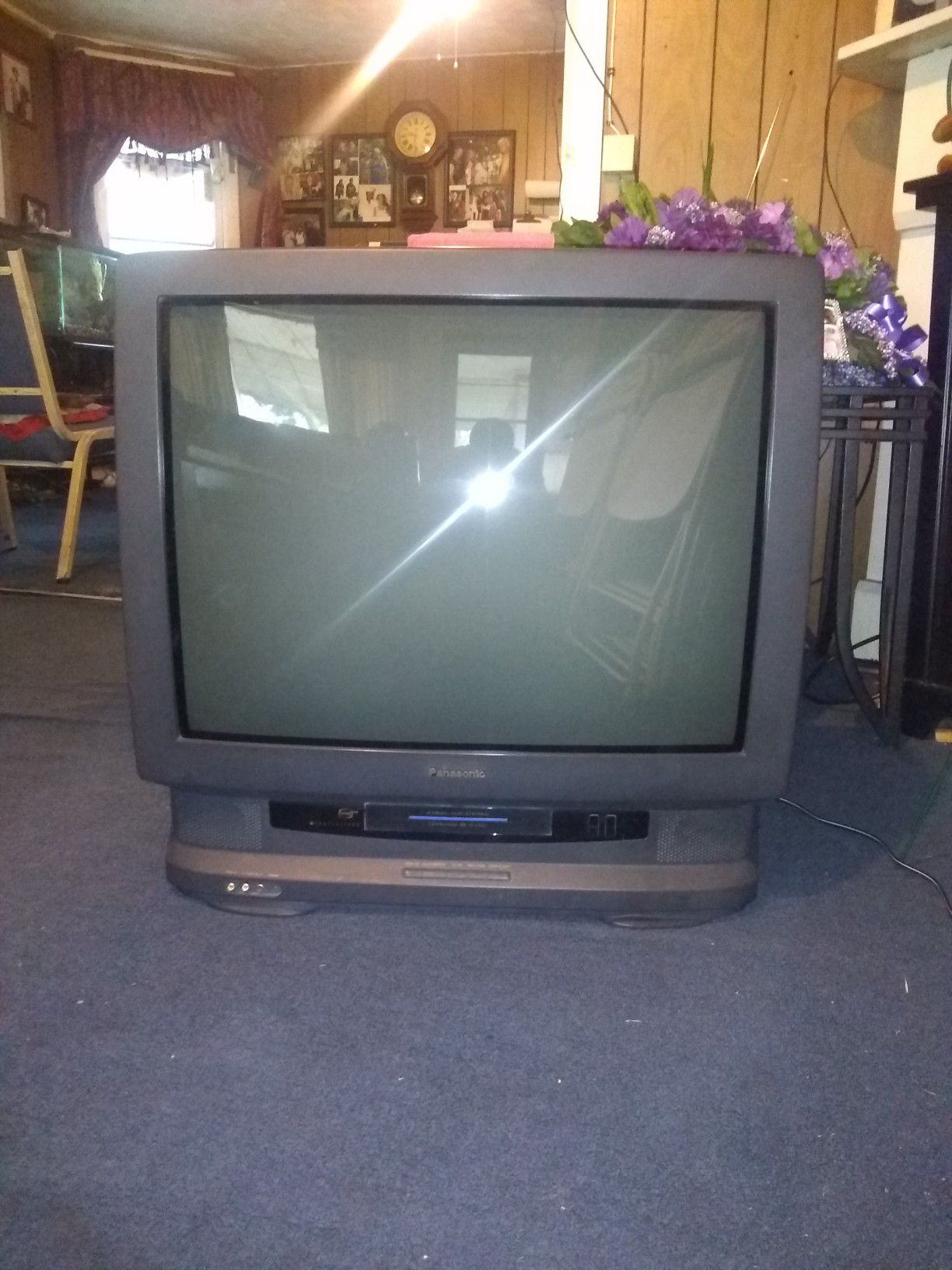 Panasonic tv/with vcr attached