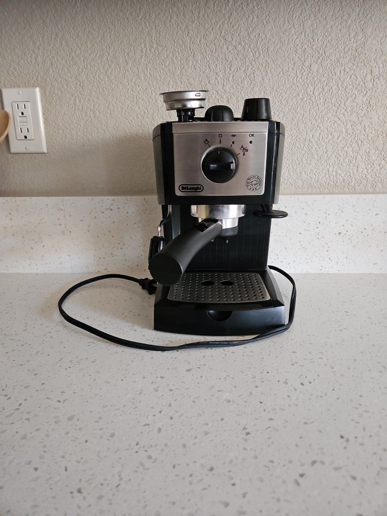 DēLonghi Espresso Machine