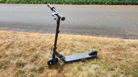 Ninebot ZING E10 scooter