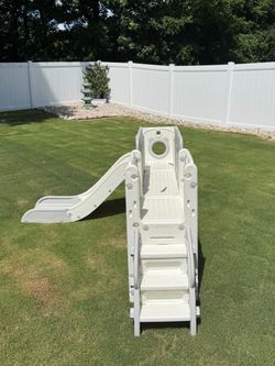 Child's Outdoor Playset