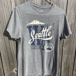 Seattle WA Graphic T-Shirt Size Small