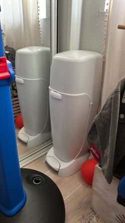 Diaper genie