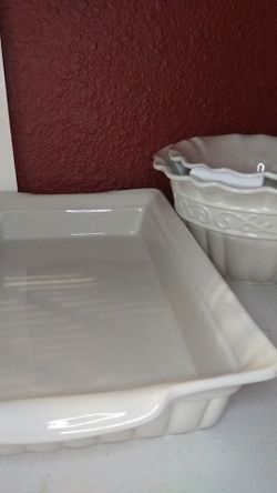 Home interior bowls and lasagna plate