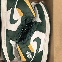 air jordan 1 mid’s