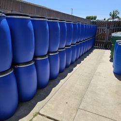 35 Gallons Drums With Removable Lid(Barriles)(Drums)