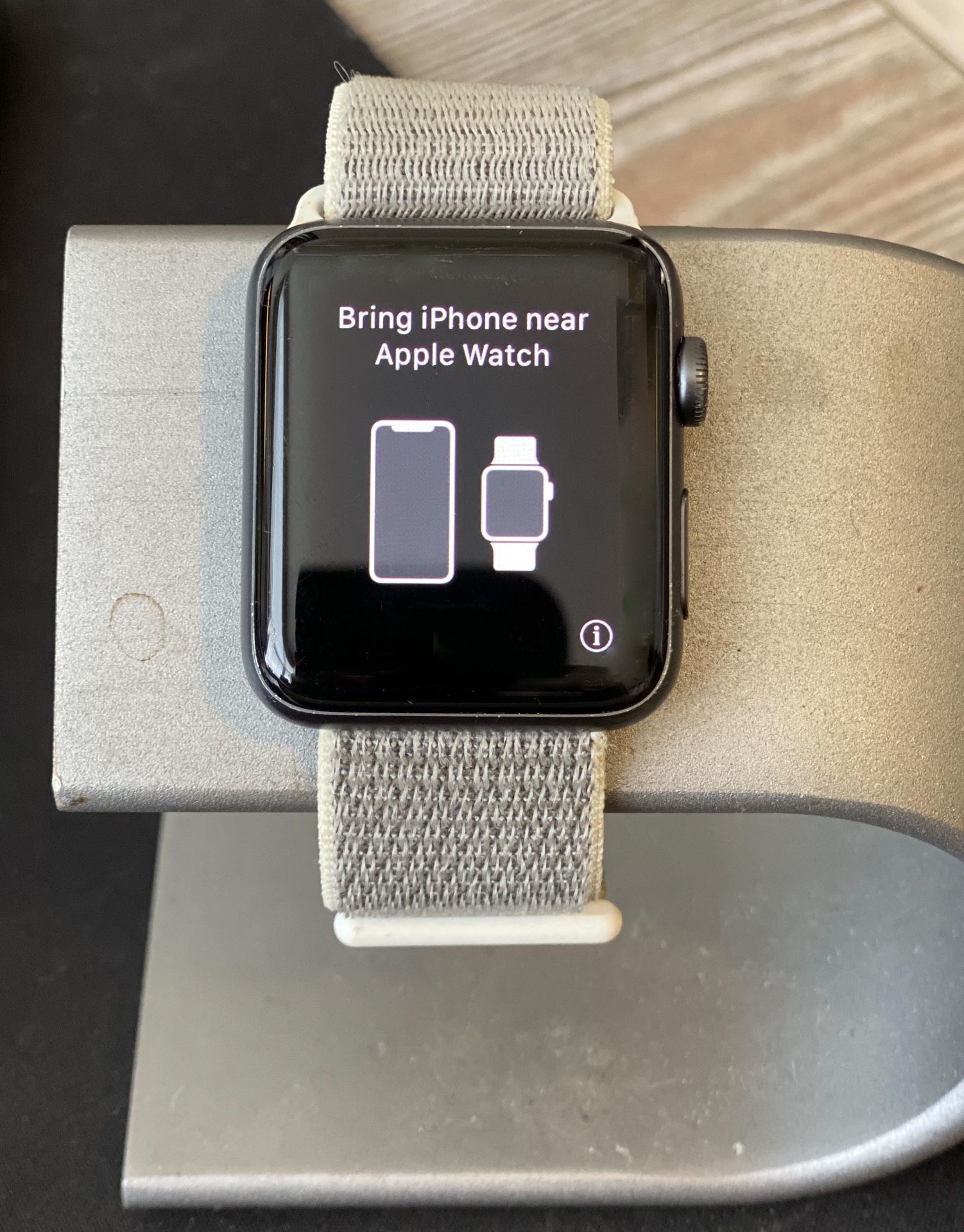 Apple Watch - Series 3 - 42mm - Space Grey