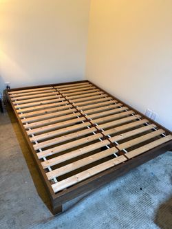 Low profile wood queen bed frame