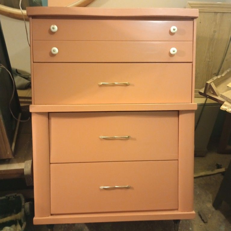 Dresser 4 Drawers Vintage MCM