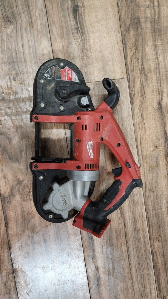 MILWAUKEE PORTABLE BAND SAW 2629-20