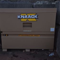 Knaack Box 89 Like New Condition!