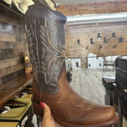 final sale boot 