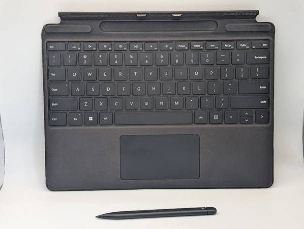 Surface Pro Keyboard with Slim Pen 2