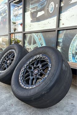 Brand new Weld Laguna 6 Beadlock with Mickey Thompson tires available // dm for sizes !!