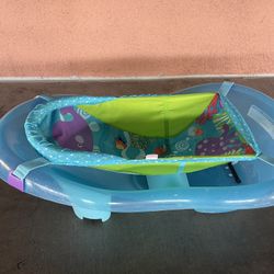 Baby bathtub