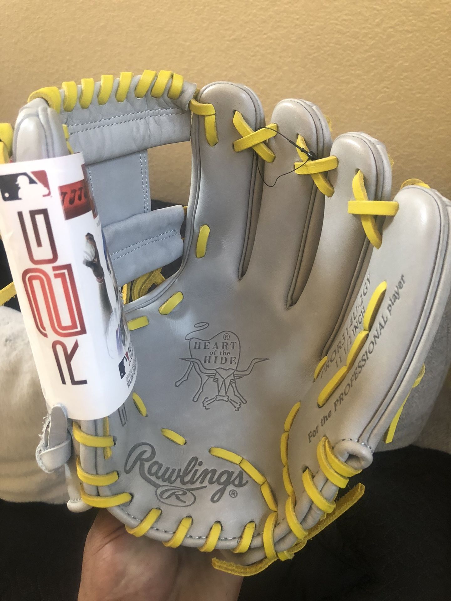 RaWLINGS HOH RHT 11 1/2 INFIELDERS GLOVE