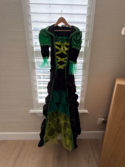 Women’s Halloween witch costume & hat size small