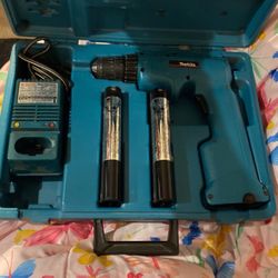 Genuine Makita Cordless Drill/Driver 6093D Complete Set Made In Japan Excellent