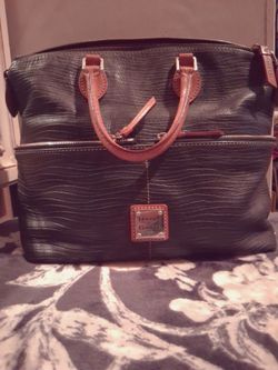 Dooney & Bourke purse