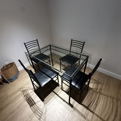 Glass Table With 3 Chairs 