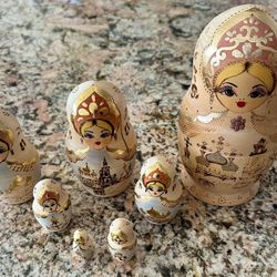 Vintage Russian Matryoshka Stacking/Nesting 7 Dolls, hand-painted on Natural Wood