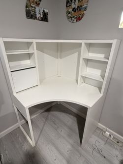 IKEA Micke Corner Desk