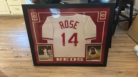 Autographed 4256 hit Pete Rose jersey framed