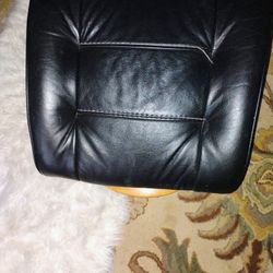 Leather Foot Stool 21"X 20" Wooden Base Pickup Only Cash 