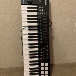 M-Audio Keyboard 