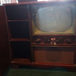 1953 Packard Bell TV and turn table.
