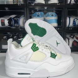 Air Jordan 4 Retro ‘Metallic Green’ - Size 13