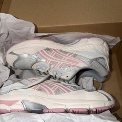 ASICS GLACIER PINK 