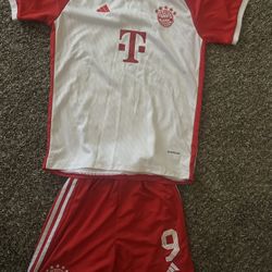 Youth M Adidas Soccer Set