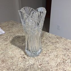  Crystal. Vase