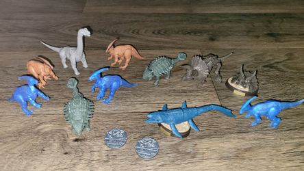 Jurassic World Blokees mini figures dinosaurs collectibles