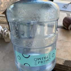 (4) 5 Gallon Container For Water 