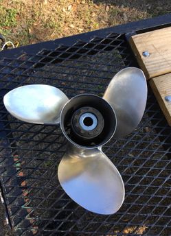 Stainless Steel Prop M 13 1/4" x 18" 15 Gear or Slots.