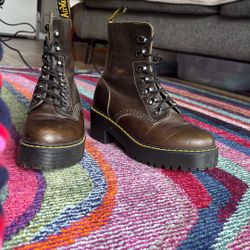Mocha Colored Women’s Doc Martens 