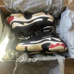 Balenciaga Triple S Sneakers - Size 34 (US 4)