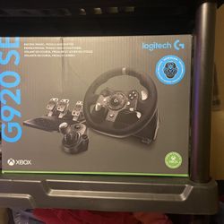 Logitech G920 SE , Sim Wheel And Pedal With Shifter Set 