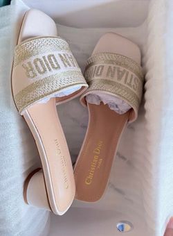 Slippers for sale