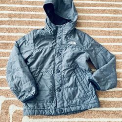 The North Face insulated kids jacket size 5/6 chambray blue very cute