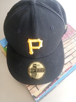 Pittsburgh Pirates 7 Size Cap