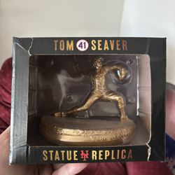 Tom Seaver statue replica New York Mets