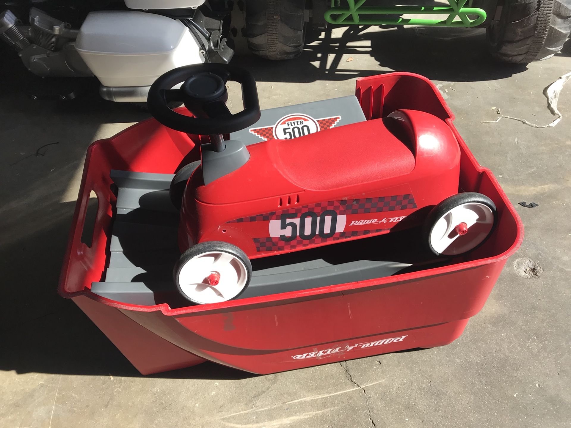 radio flyer 500 ride on with ramp red